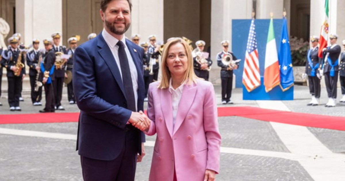 Avanti dialogo su dazi e Ucraina. Meloni vede Vance e sente von der Leyen