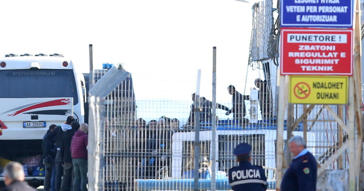 Il progetto Albania va: primo rimpatrio, clandestino rispedito in Bangladesh