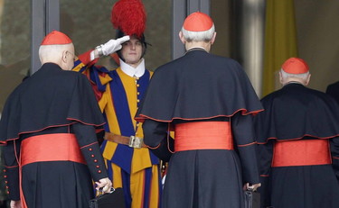 Elezione nuovo Papa, i cardinali in Vaticano per il primo confronto in vista del conclave