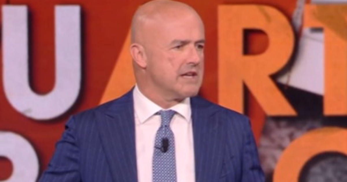 Tradimento batte Fuochi d'artificio, volano le storie di Quarto Grado