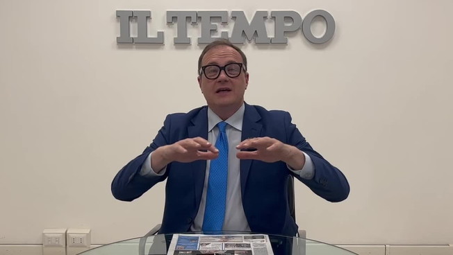 Dossier, veleni e la difficile rinuncia di Becciu. Cerno: “Il Tempo vi racconta il Conclave alla Dan Brown”