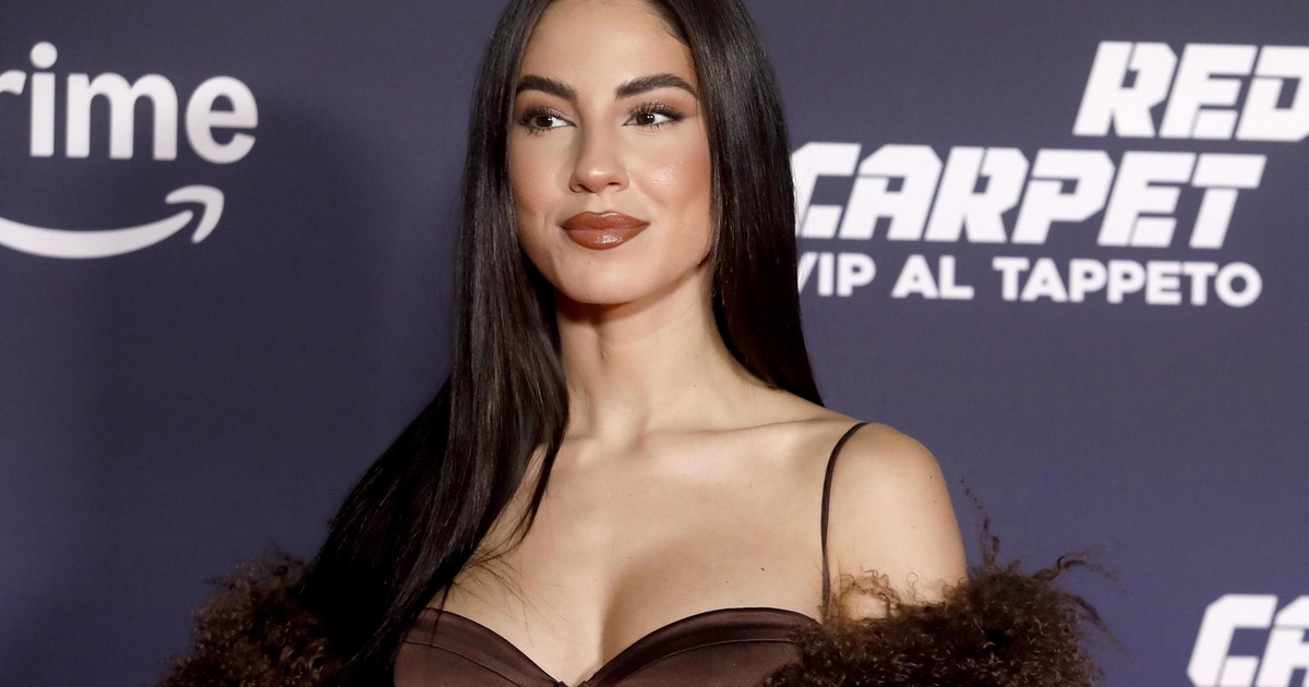 Giulia De Lellis incinta, monta la polemica sul gossip scatenato: “Violazione della privacy”