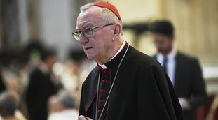 La trattativa di Parolin coi conservatori. Spunta Erdò per la Segreteria di Stato