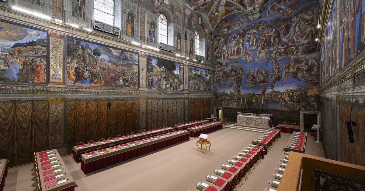 Roma attende la fumata bianca e il nuovo Papa. In campo migliaia di agenti