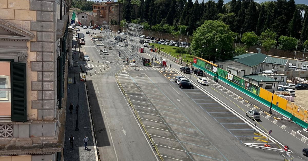 Cancellati 150 parcheggi al Celio, l'ira dei residenti: Paghiamo caro il Giubileo