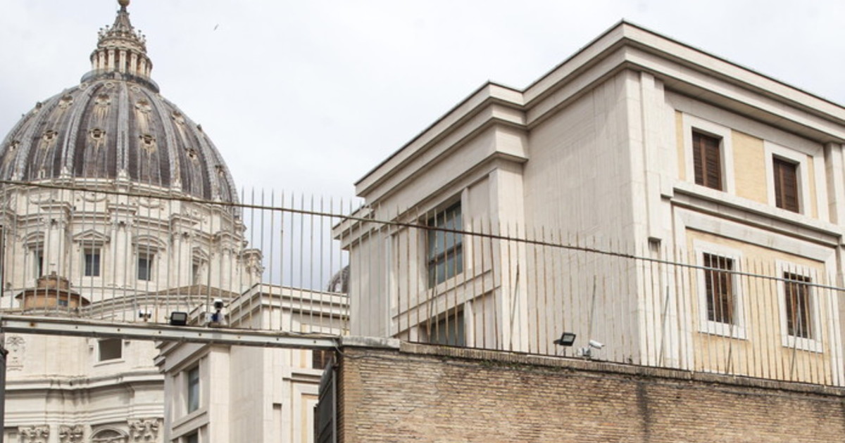 Leone XIV e il dilemma della casa: Santa Marta o ritorno al Palazzo? Cosa trapela