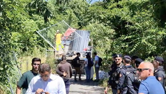 A sorpresa riprendono i lavori a Pietralata dopo il caos e lo stop di ieri | GUARDA