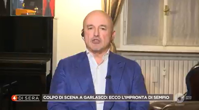 L'impronta non era identificabile. Nuzzi: come si riaprono le indagini