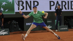 Jannik Sinner inarrestabile: batte Andrey Rublev e vola ai quarti di finale