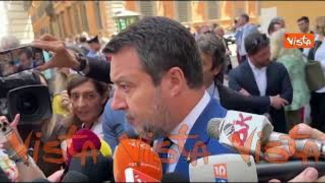 Referendum, Salvini: Sarò all'estero per lavoro, non ritiro schede perché non sono in Italia