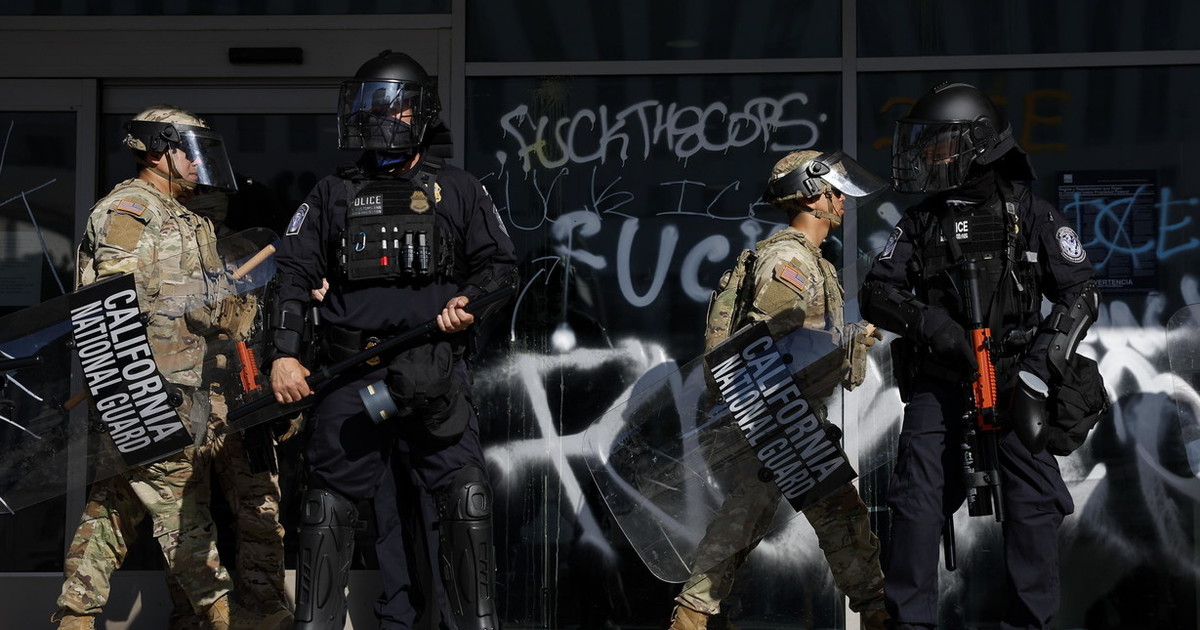 Caos a Los Angeles, coprifuoco e arresti di massa. Trump: animali