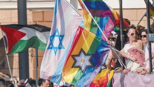 I ProPal ormai hanno colonizzato i Pride. Esposto al prefetto di Roma sui soldi da Gualtieri