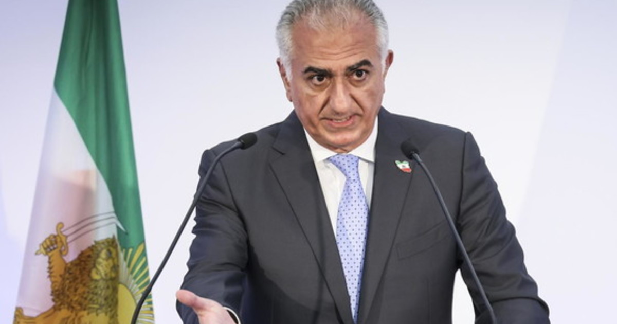 Iran, Pahlavi: Regime sull'orlo del collasso. Chi è il figlio dell'ultimo Scià