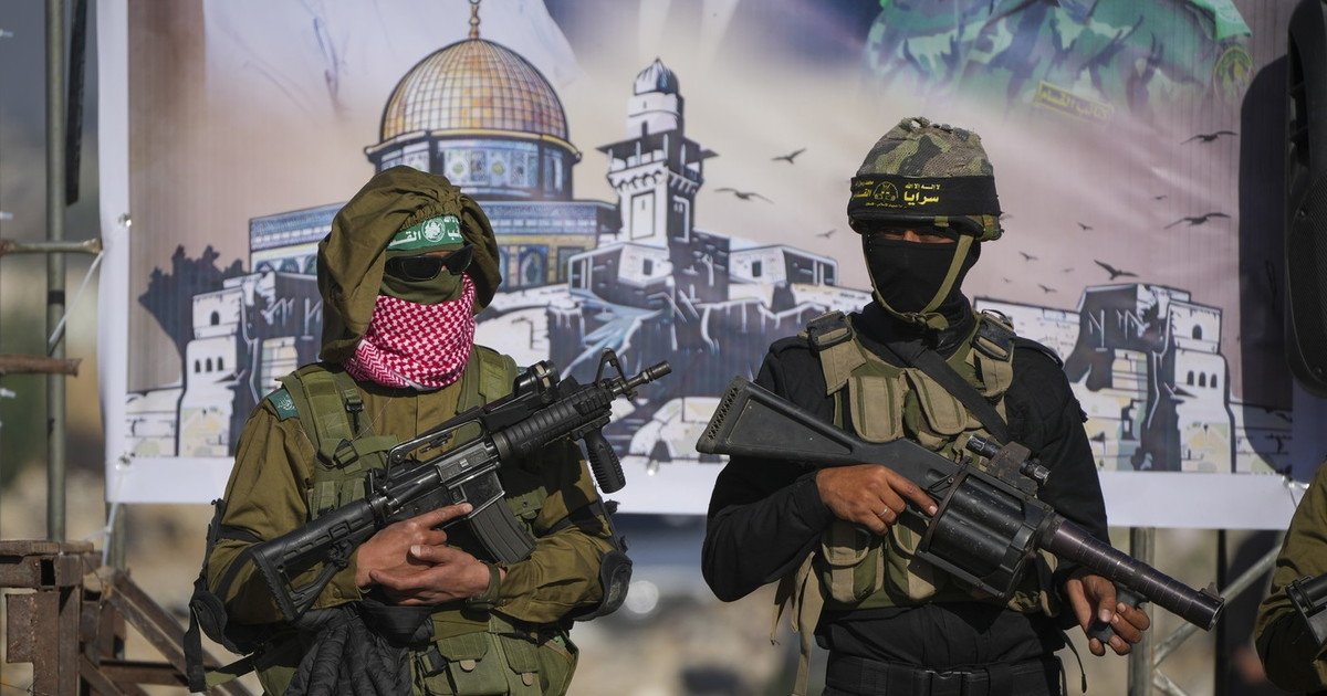 giovani islamici radicalizzati e rischio attentati allerta e controlli a tappeto