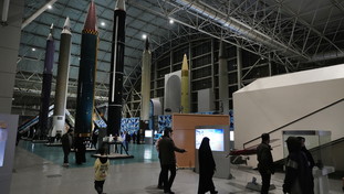 Vi daremo una lezione storica, Trump è stupido”. Sale di nuovo la tensione: la minaccia agli Usa dall'Iran