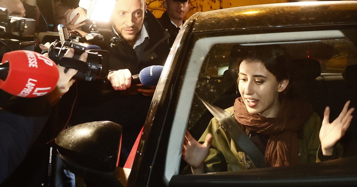 Cecilia Sala e i post fasci. Scoppia la bufera sul web: Ma era solo uno scherzo