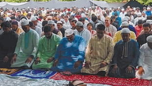 Ci mancava l'altra grande moschea. Polemica a Roma per il secondo mega luogo di culto islamico