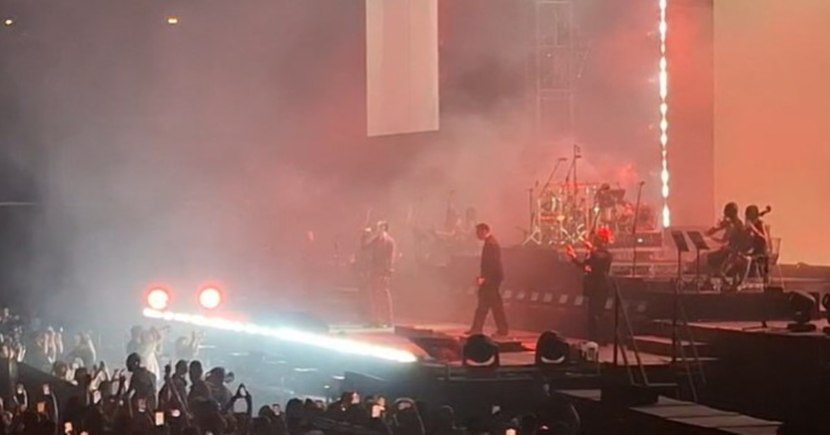 Achille Lauro emoziona il Circo Massimo: come inizia il concerto