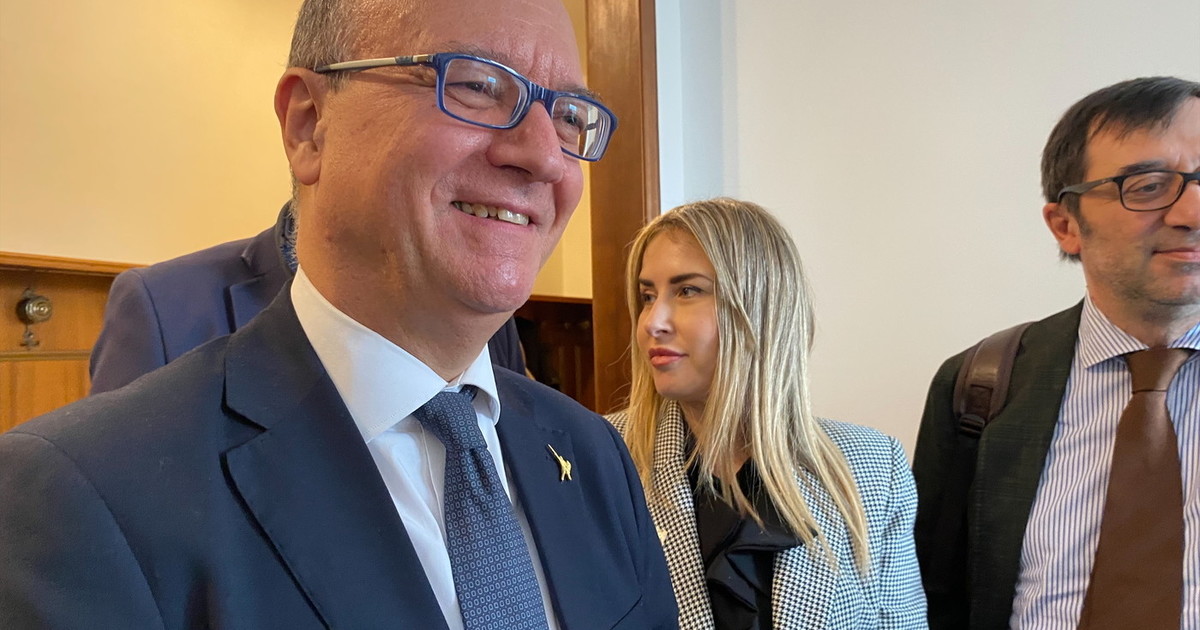 Grottaminarda, il sindaco a Valditara: Io di sinistra e militante del '68, ma apprezzo molte sue attività e le condivido