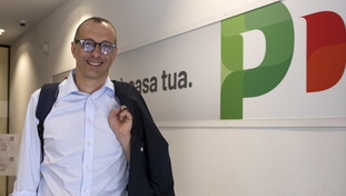 Nel Pd montano i dubbi su Ricci: contrasti e mal di pancia nella coalizione
