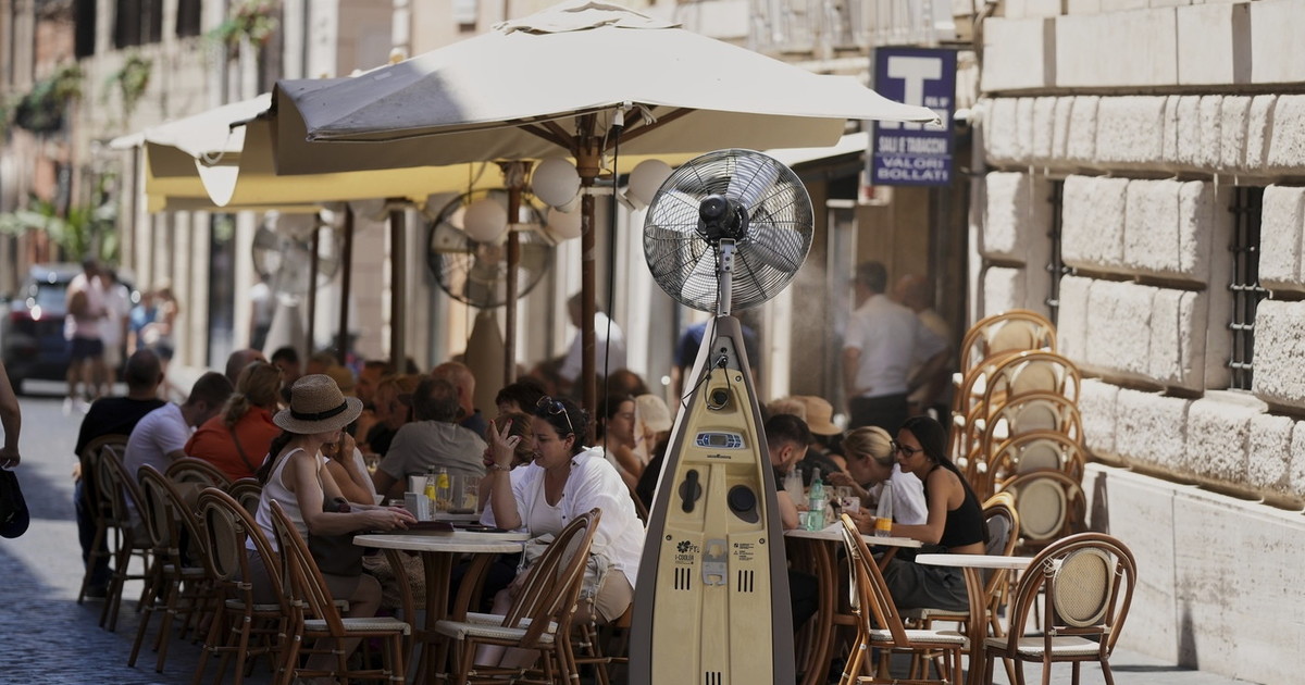 Italia spaccata in due: temperature su e temporali. Cosa ci aspetta