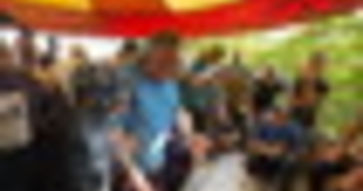 Gaza, palestinesi piangono loro cari: "Qui sofferenza, fame e morte"