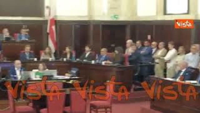 Scintille al consiglio comunale di Milano durante l'intervento del sindaco Sala