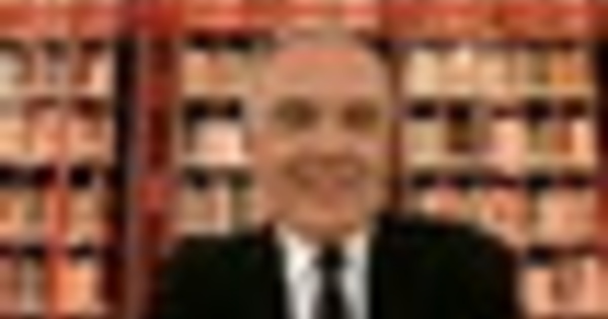 Venezia 82, in concorso 5 italiani. Julia Roberts sul red carpet