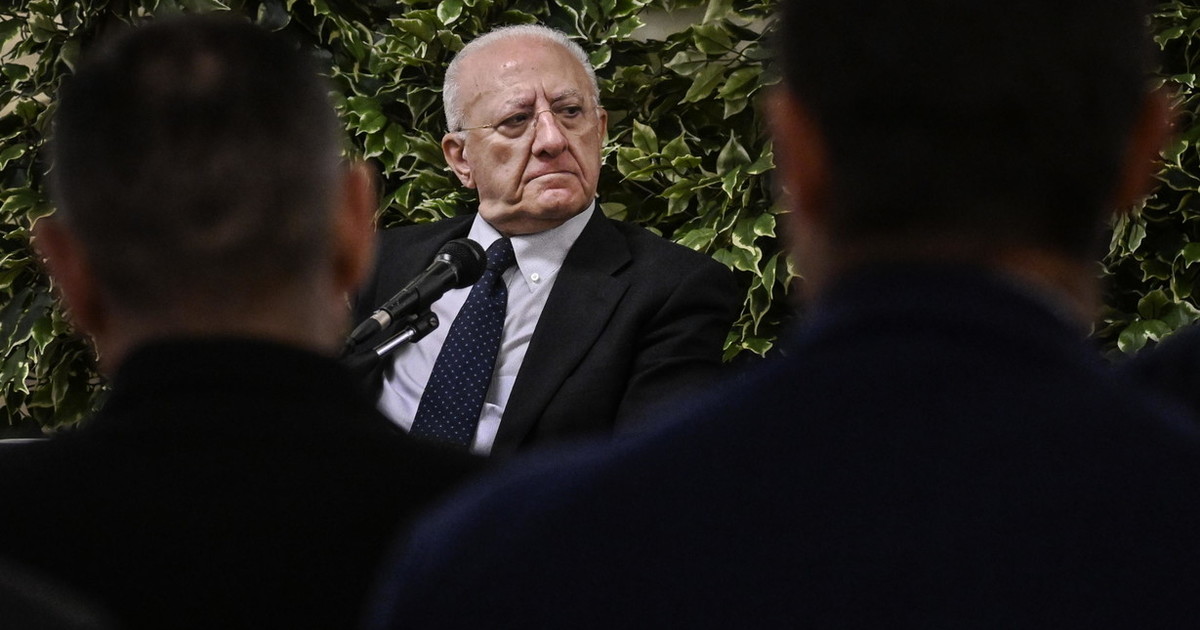 West Nile, otto casi in Campania. De Luca: Il problema c'è ma non i focolai estesi