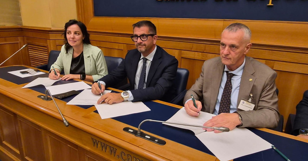 Sicurezza stradale: Anci, Unasca e Associazione Gabriele Borgogni firmano un Sicurezza stradale: Anci, Unasca e Associazione Gabriele Borgogni firmano un