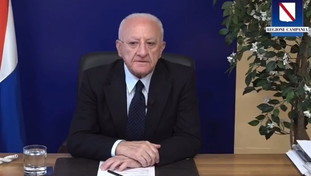 De Luca clamoroso: Ricci già europarlamentare. Lo ha prescritto il medico?. E disintegra il Pd