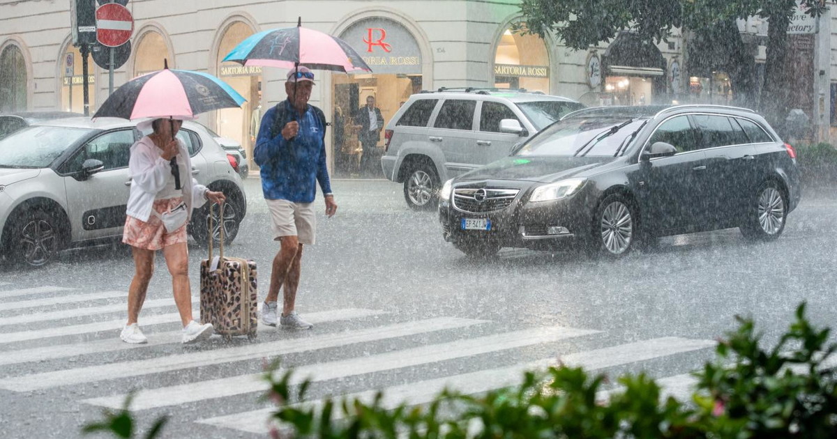 Raffica di acquazzoni in arrivo: quando cambia tutto. Le previsioni