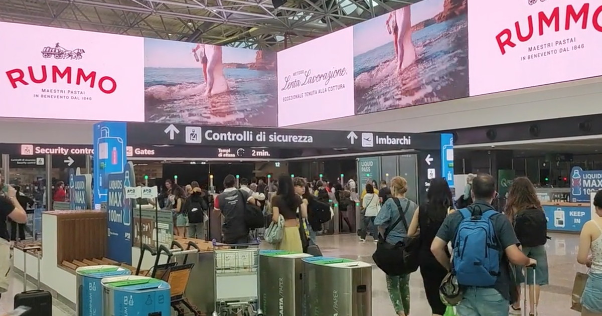 Via libera ai liquidi nel bagaglio a mano: le reazioni dei passeggeri a Fiumicino | GUARDA