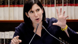 Schlein “in ginocchio” da De Luca per salvarsi dall'incubo Conte. Tutti i nodi