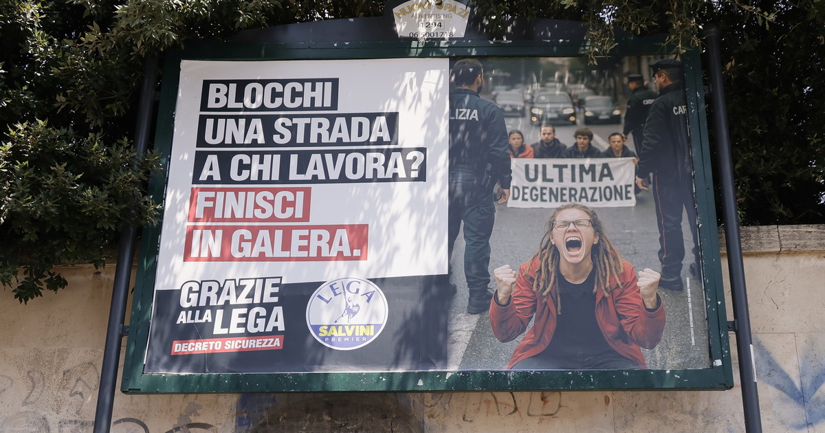 censura politica la lega inchioda il campidoglio chi ha chiesto di rimuovere i manifesti