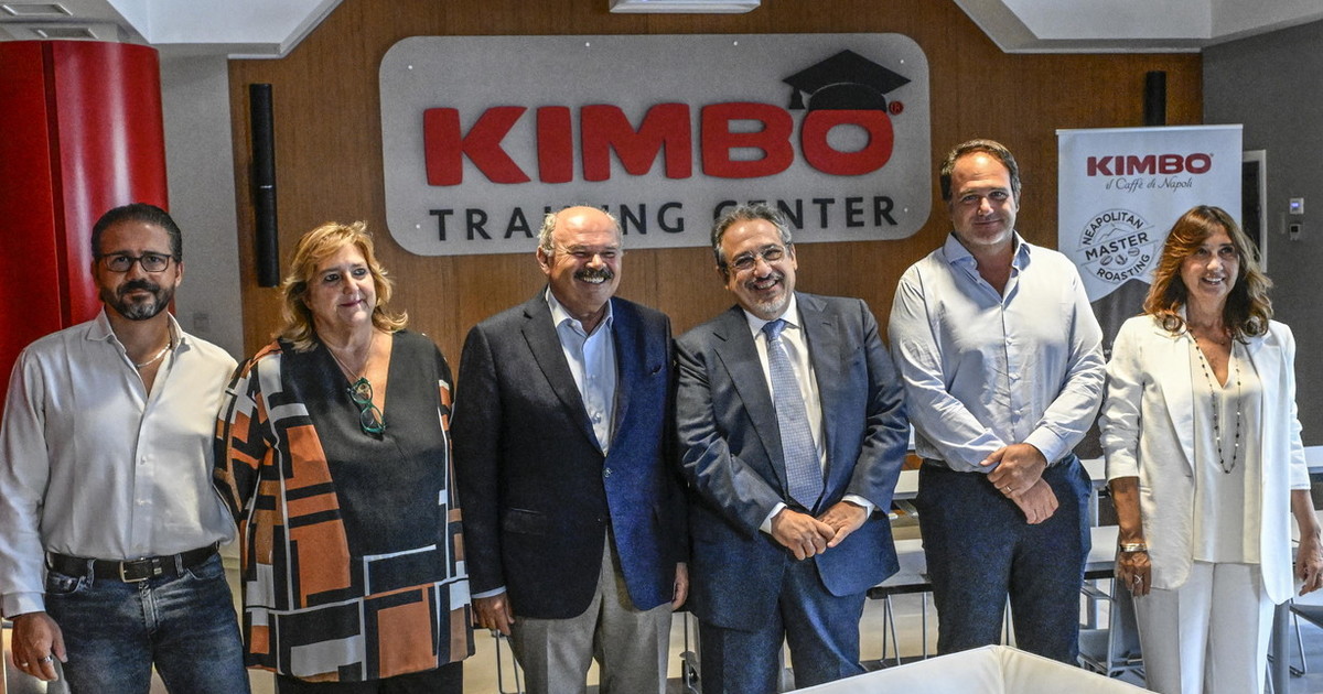 Comunicato Stampa: Oscar Farinetti in Kimbo: “Oggi una tazzina di caffè al bar non dovrebbe costare meno di € 2,50”
