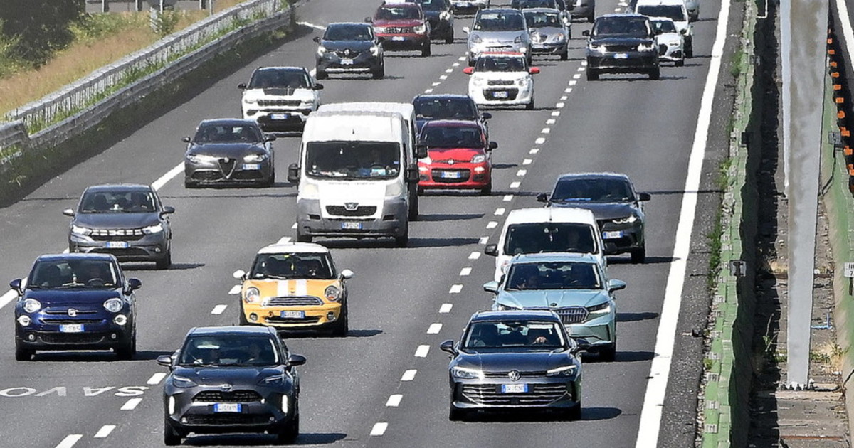 Weekend da bollino nero; 13 milioni di spostamenti su strade e autostrade: quali evitare