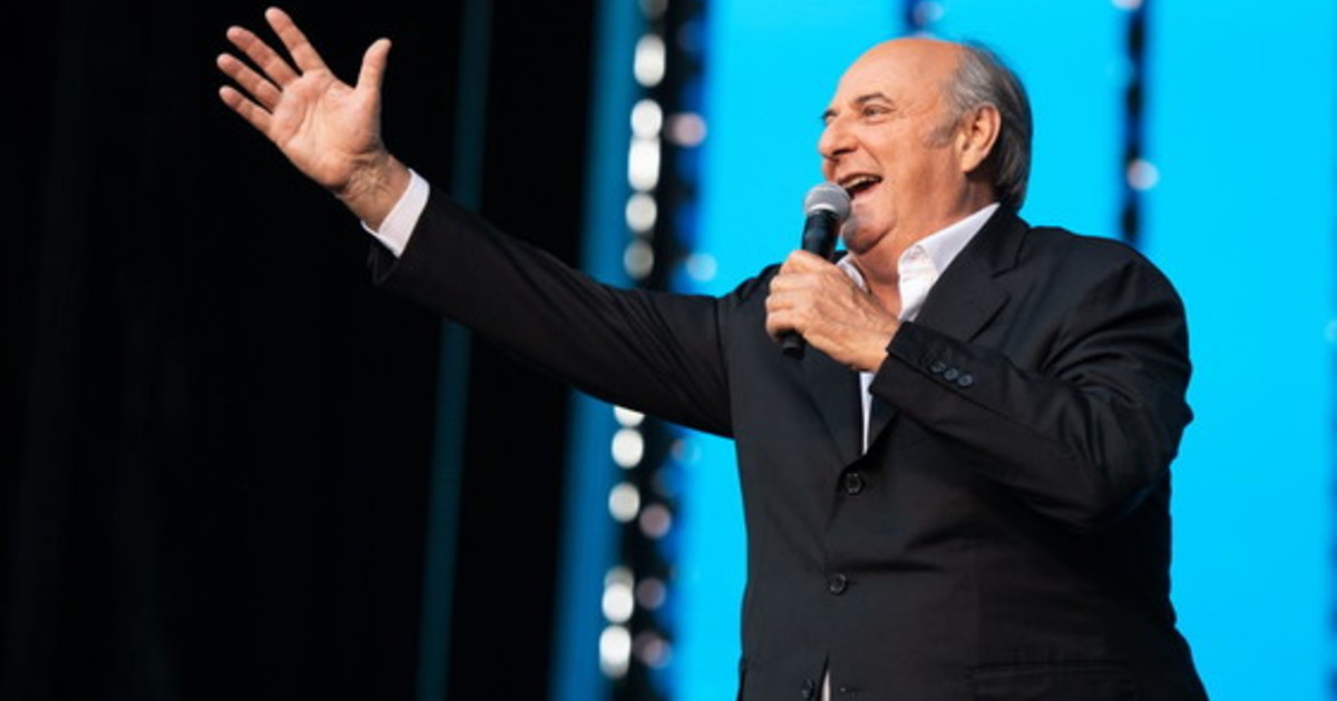 gerry scotti campione di agosto indiana jones inaffondabile