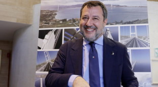 Ponte sullo Stretto, Salvini: Il contrario del reddito di cittadinanza. I no a sinistra? Ideologici