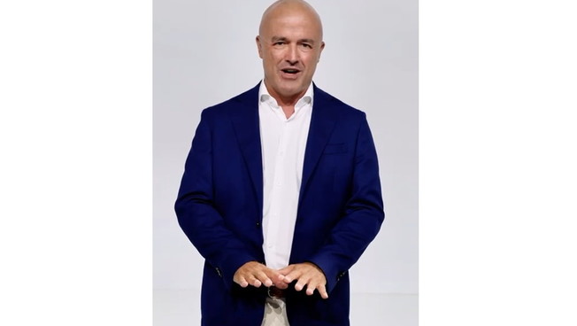 'Dentro la notizia' con Gianluigi Nuzzi, il nuovo programma su Canale 5 dal 1° settembre