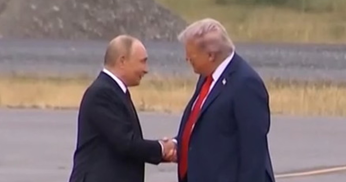 Trump accoglie Putin, via allo storico vertice in Alaska | Diretta