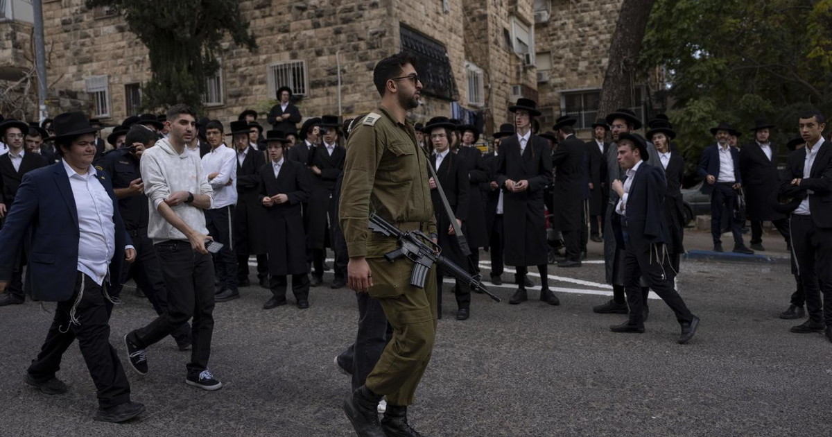 Israele annuncia l'inizio dello sfollamento da Gaza City