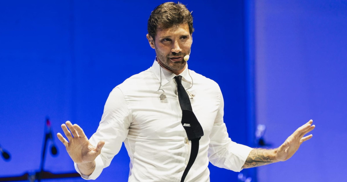 De Martino e i video rubati, sospetti sul tecnico "infedele". La reazione De Martino e i video rubati, sospetti sul tecnico "infedele". La reazione