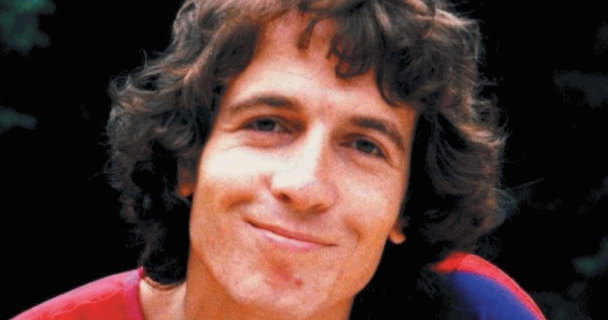 Rino Gaetano eterno presente: anche la Treccani celebra il cantautore Rino Gaetano eterno presente: anche la Treccani celebra il cantautore