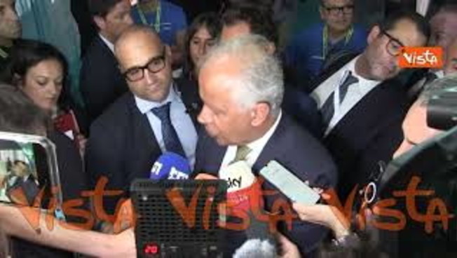 piantedosi parole di salvini su macron e un leader politico normale che usi termini forti