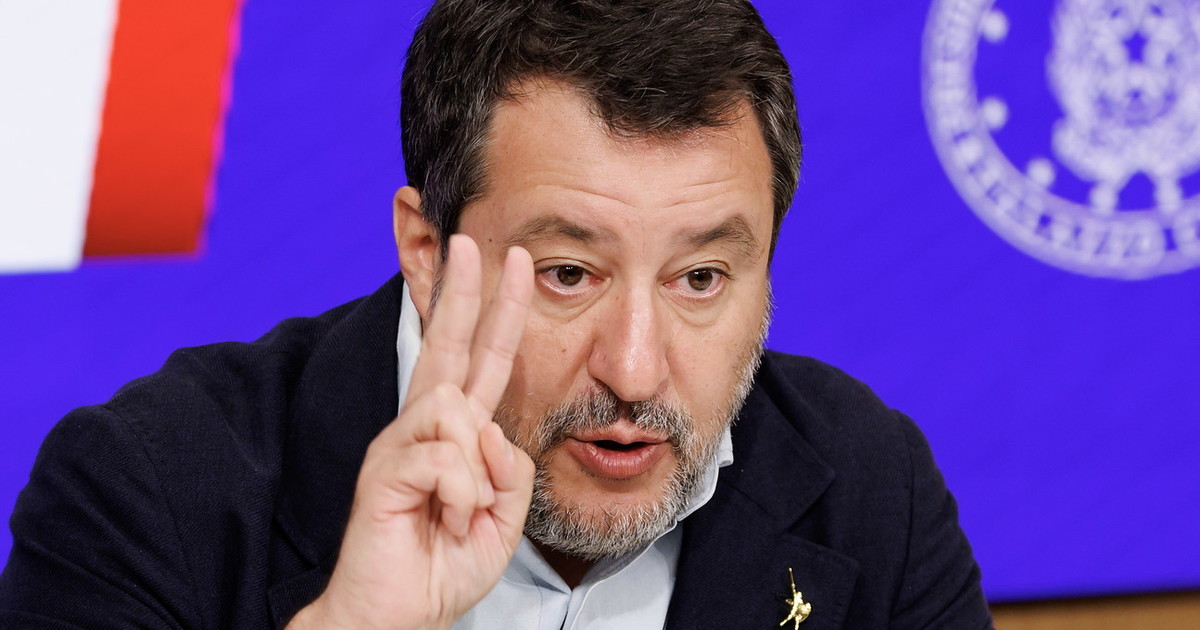 Salvini Macron, i francesi si schierano con il leader della Lega: pioggia di commenti a sostegno