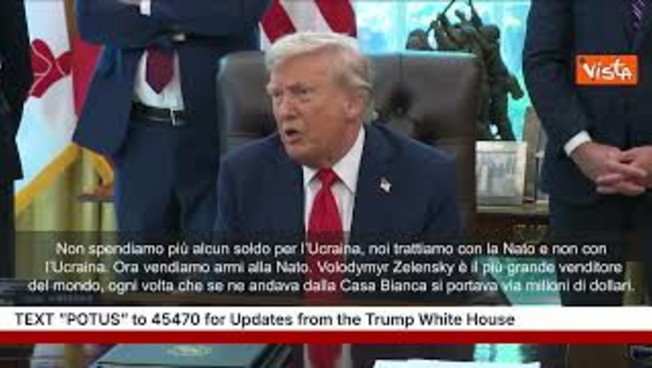 Trump su Zelensky: È il più grande venditore al mondo, ogni volta si porta via milioni di dollari Trump su Zelensky: È il più grande venditore al mondo, ogni volta si porta via milioni di dollari