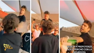 Calcio e spintoni a un fan: il video di Striscia inchioda Fedez. Scoppia la bufera social