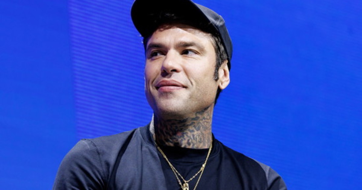 "In barca con La Russa e Santanché", Fedez fa impazzire (ancora) la sinistra