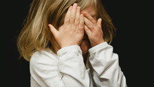 Orrore nel centro migranti, abusi su una bambina di 10 anni: bengalese verso il processo